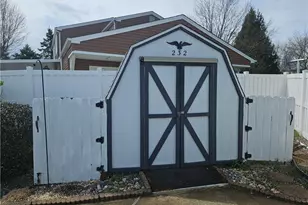 232 Oberlin Dr, Center Township, PA 16001 - Photo 21