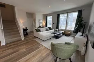 144 Sweetwater Dr, Moon/Crescent Twp, PA 15108 - Photo 5