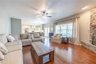 2045 Stone Bridge Ct, Manor, PA 15636 - Photo 13