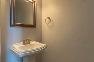 2045 Stone Bridge Ct, Manor, PA 15636 - Photo 15