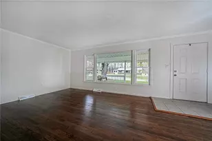 105 Fairlane Dr, Industry, PA 15052 - Photo 7