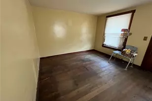 439 Malleable St, Sharon, PA 16146 - Photo 9