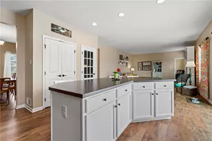 214 Springhill Dr, North Fayette, PA 15071 - Photo 7