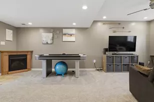 295 Ben Til Dr, Pittsburgh, PA 15236 - Photo 21