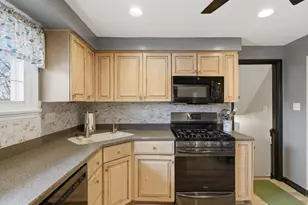 295 Ben Til Dr, Pittsburgh, PA 15236 - Photo 17