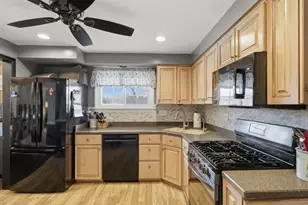 295 Ben Til Dr, Pittsburgh, PA 15236 - Photo 15