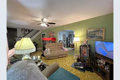 328 Vernon Ct, Sharon, PA 16146 - Photo 3