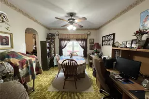 328 Vernon Ct, Sharon, PA 16146 - Photo 9