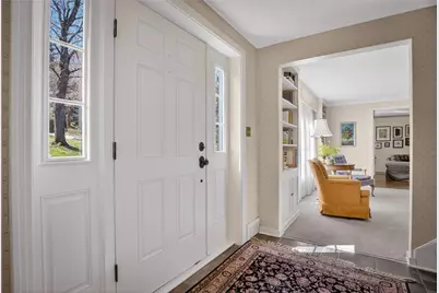 111 Woodshire Dr, Pittsburgh, PA 15215 - Photo 5