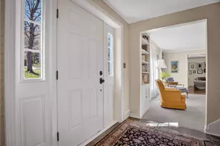 111 Woodshire Dr, Pittsburgh, PA 15215 - Photo 5