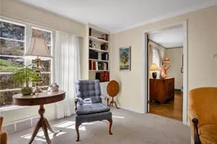 111 Woodshire Dr, Pittsburgh, PA 15215 - Photo 7