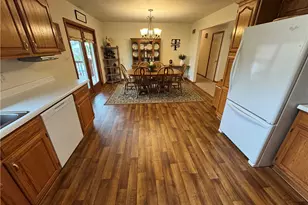 208 Pats Dr, Rostraver, PA 15012 - Photo 5