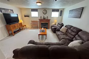 208 Pats Dr, Rostraver, PA 15012 - Photo 17