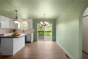 2007 Moccasin Dr, South Strabane, PA 15301 - Photo 13