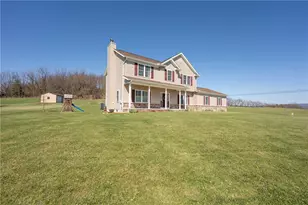 155 Fairview Ln, Derry Township, PA 15627 - Photo 3