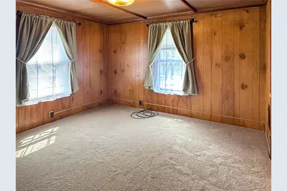 1135 N Liberty St, Taylor Township, PA 16102 - Photo 29