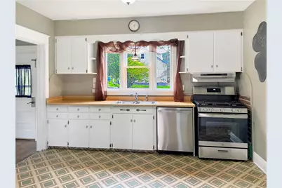 1135 N Liberty St, Taylor Township, PA 16102 - Photo 21