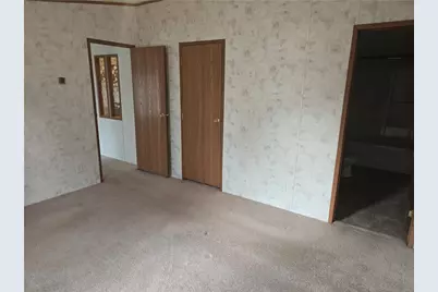 703 Dauphin Dr, Cranberry Township, PA 16066 - Photo 13