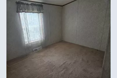 703 Dauphin Dr, Cranberry Township, PA 16066 - Photo 15