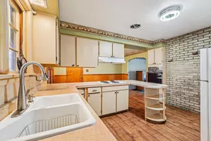 3100 Emilie Ln, Hermitage, PA 16148 - Photo 9