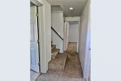 915 Glass Run Rd, Pittsburgh, PA 15236 - Photo 3