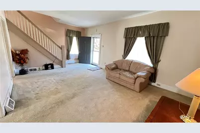 421 Argonne Drive, New Kensington, PA 15068 - Photo 9