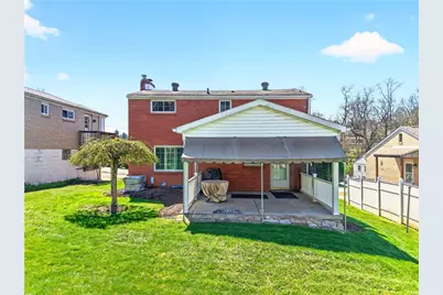 1543 Roosevelt Ave, South Park, PA 15129 - Photo 5