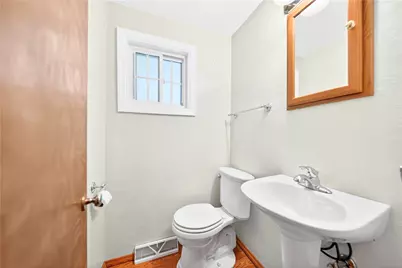 1543 Roosevelt Ave, South Park, PA 15129 - Photo 15