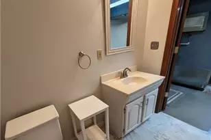 105 Ramage Rd, Pittsburgh, PA 15214 - Photo 25