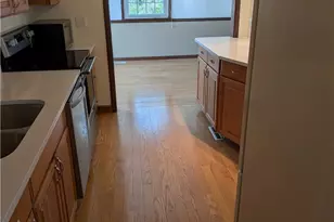 105 Ramage Rd, Pittsburgh, PA 15214 - Photo 9