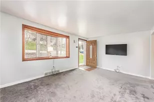 112 Neilson Dr, Jefferson Hills, PA 15025 - Photo 3