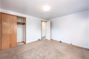 112 Neilson Dr, Jefferson Hills, PA 15025 - Photo 9