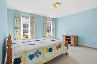 1064 Timberwood Dr, Chippewa Township, PA 15010 - Photo 17