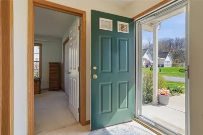 1064 Timberwood Dr, Chippewa Township, PA 15010 - Photo 3