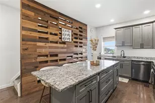 5239 Stanton Ave, Pittsburgh, PA 15201 - Photo 9