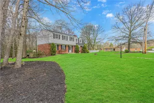 100 Green Forest Dr, Economy, PA 15005 - Photo 37