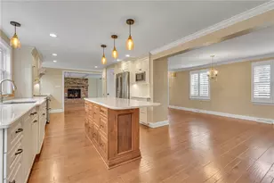 100 Green Forest Dr, Economy, PA 15005 - Photo 9