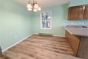 402 W Poplar St, Grove City Boro, PA 16127 - Photo 7