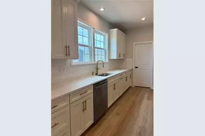 317 Pinewood Drive, Adams Township, PA 16046 - Photo 7