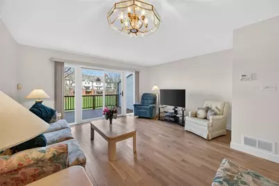 8 Waterside Pl, Washington's Landing, PA 15222 - Photo 11