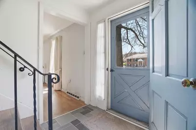 108 Oxbridge Dr, Ross Twp, PA 15237 - Photo 3