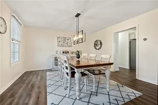 8025 Jordan Ct, Moon/Crescent Twp, PA 15108 - Photo 7