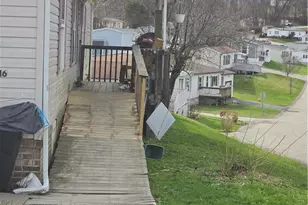 1216 Sherwood Dr, Elizabeth Twp/Boro, PA 15037 - Photo 3