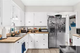 2003 Delaware Ave, New Castle, PA 16105 - Photo 9