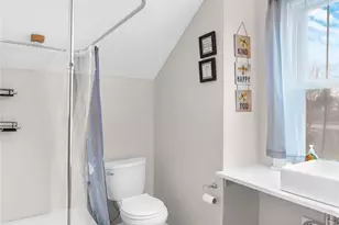 2003 Delaware Ave, New Castle, PA 16105 - Photo 15