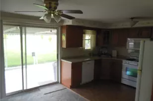 412 Lois Dr, Pittsburgh, PA 15236 - Photo 5