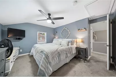 917 Roland Rd, Wilkins Township, PA 15221 - Photo 17