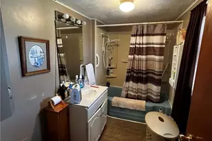 1027 1st St, Cowanshanock Township, PA 16201 - Photo 7