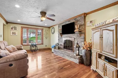 4801 Cottonwood Ct, West Deer, PA 15101 - Photo 9