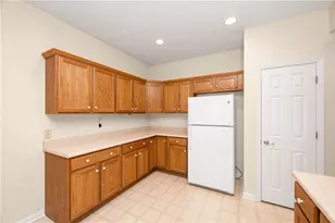 2074 Winchester Ct, Connoquenessing Township, PA 16053 - Photo 21